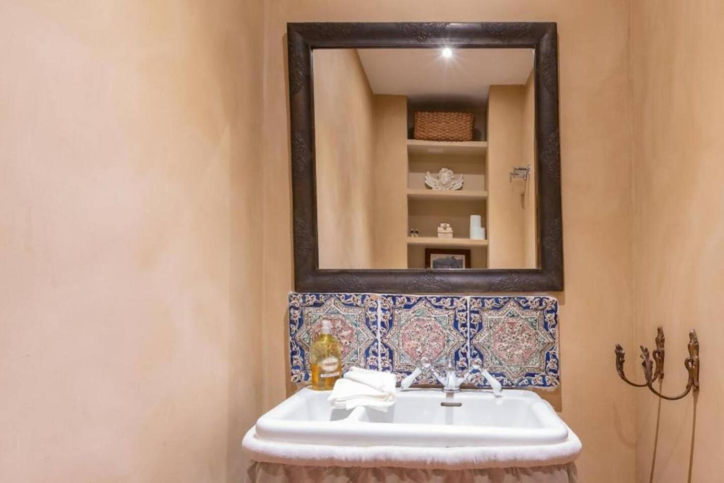 Villa Casa Sol Encantadora Villa Con Piscina Marbella Kültér fotó