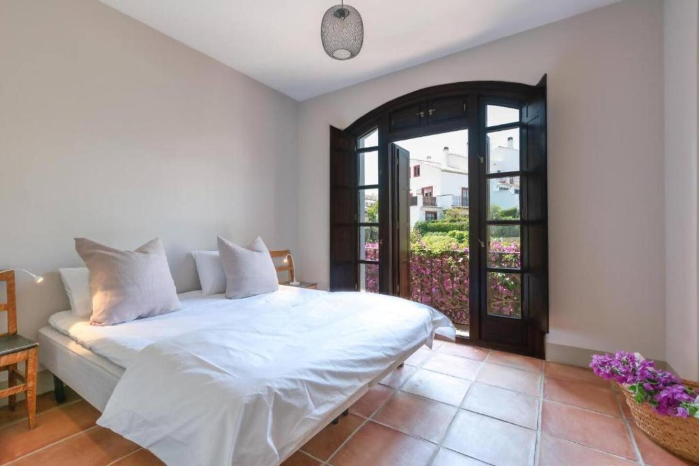 Villa Casa Sol Encantadora Villa Con Piscina Marbella Kültér fotó