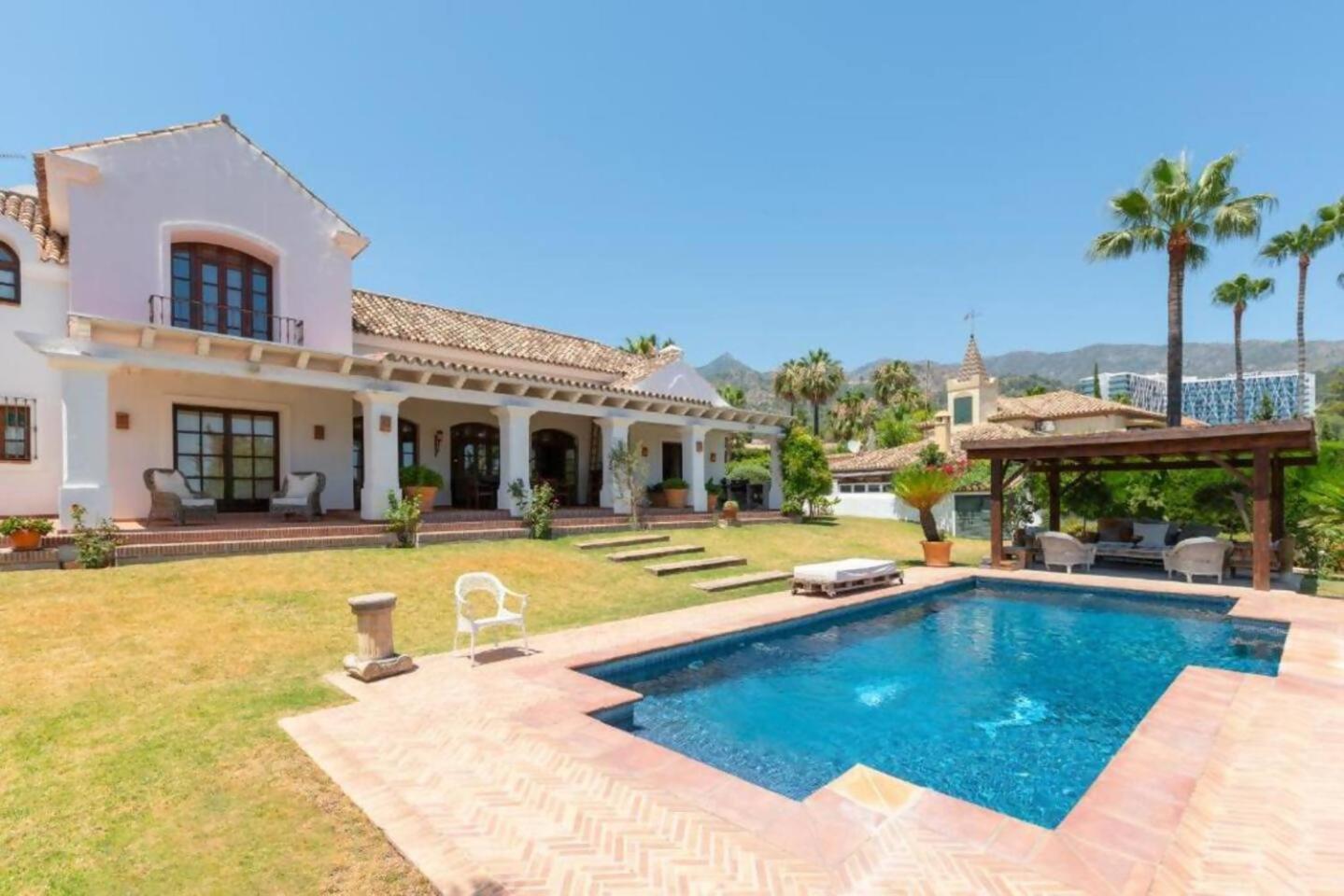 Villa Casa Sol Encantadora Villa Con Piscina Marbella Kültér fotó