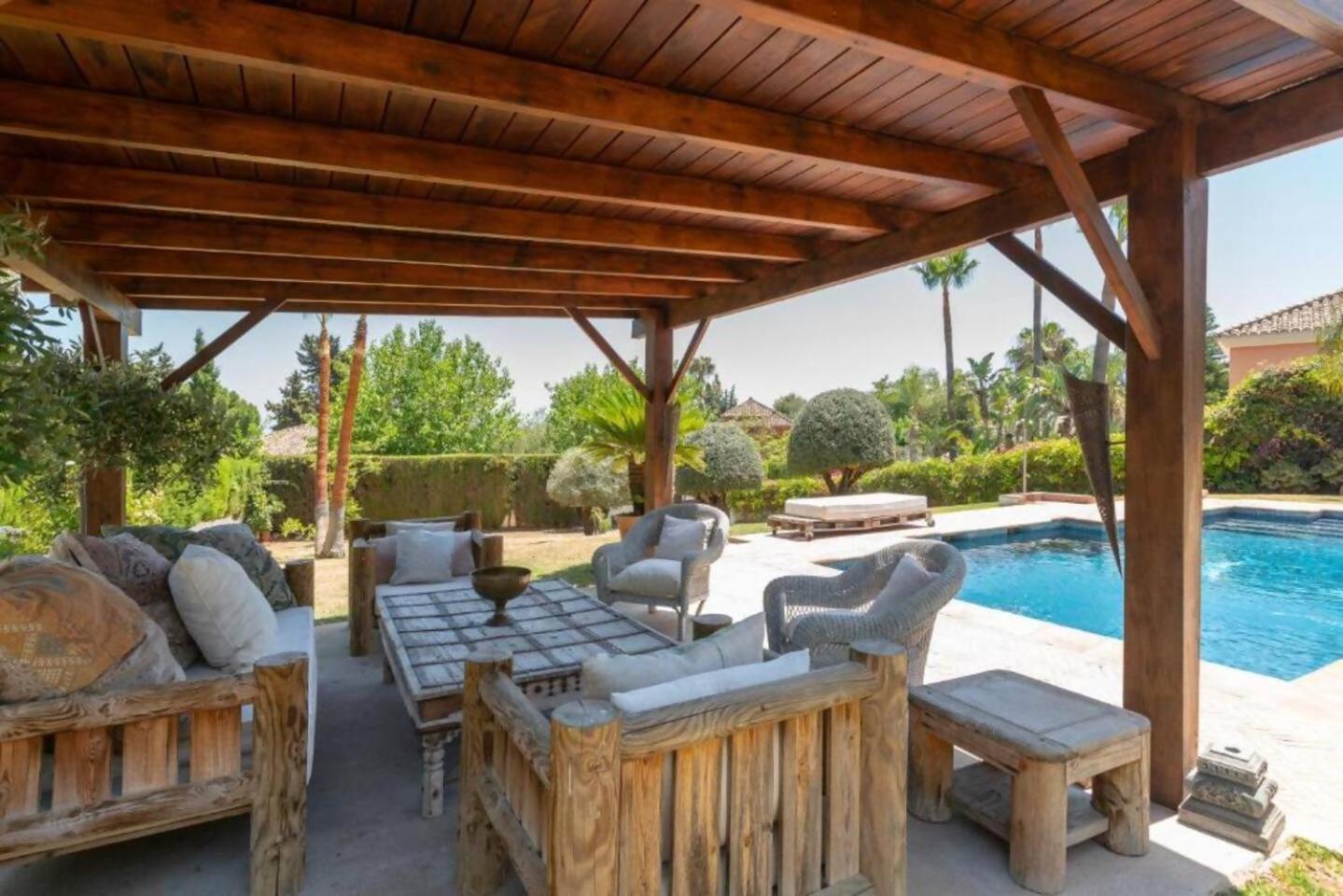 Villa Casa Sol Encantadora Villa Con Piscina Marbella Kültér fotó