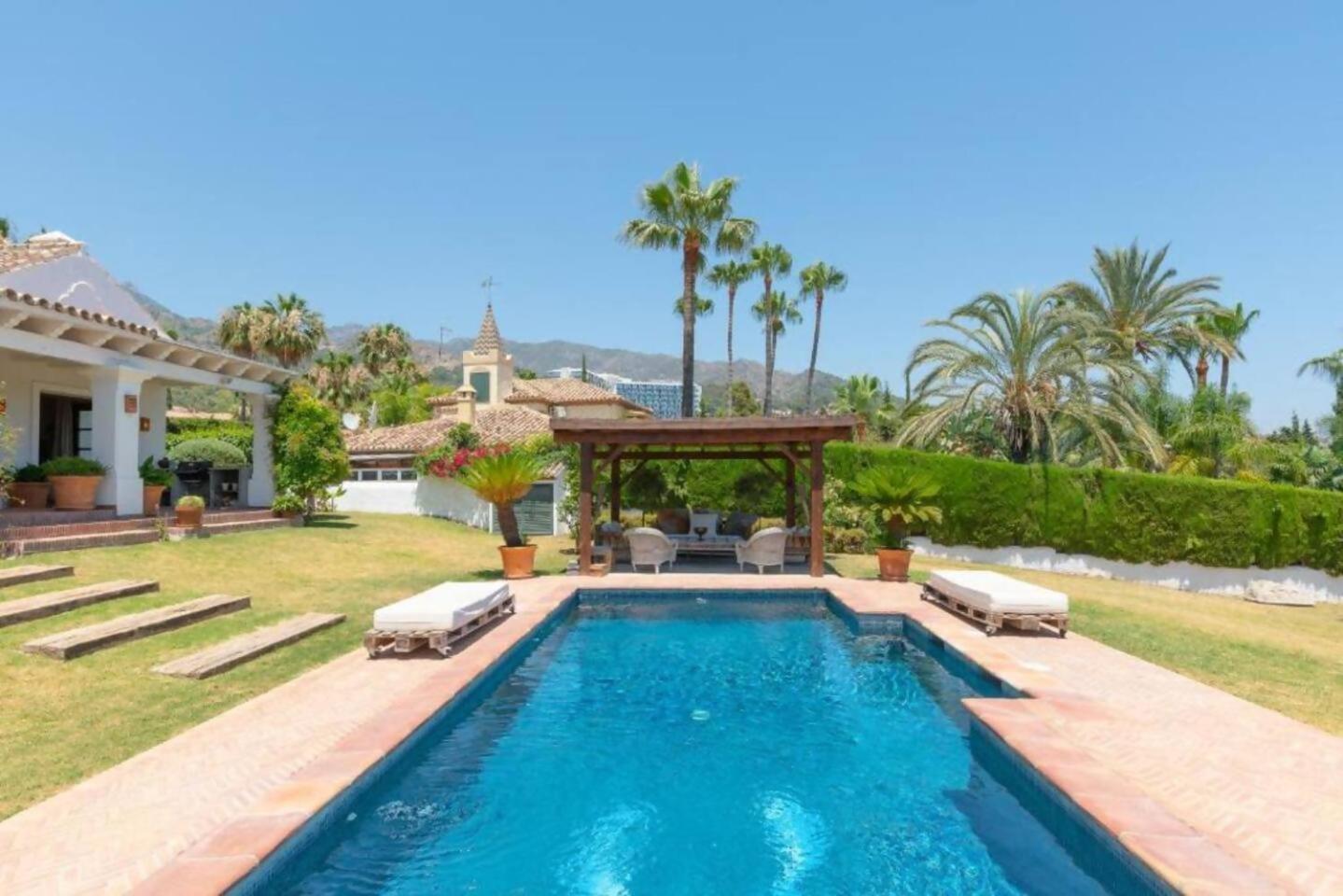Villa Casa Sol Encantadora Villa Con Piscina Marbella Kültér fotó