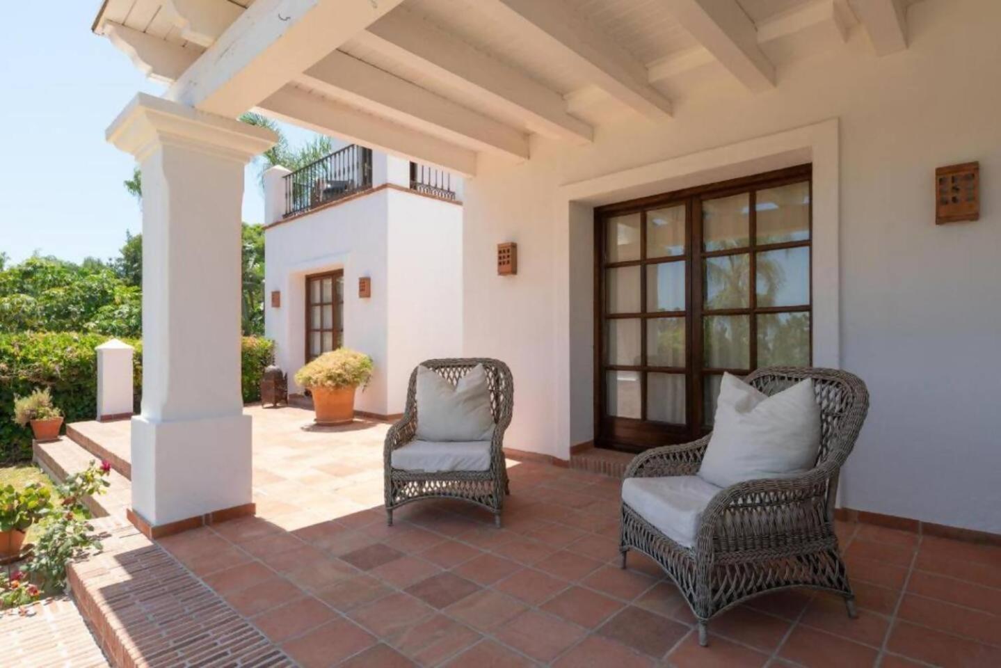 Villa Casa Sol Encantadora Villa Con Piscina Marbella Kültér fotó